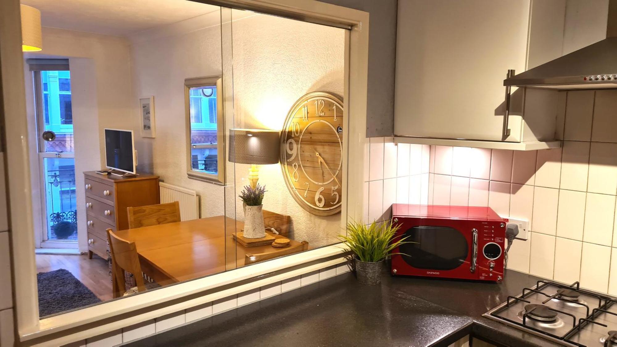 Burlington Beach Apartments Brighton Екстериор снимка