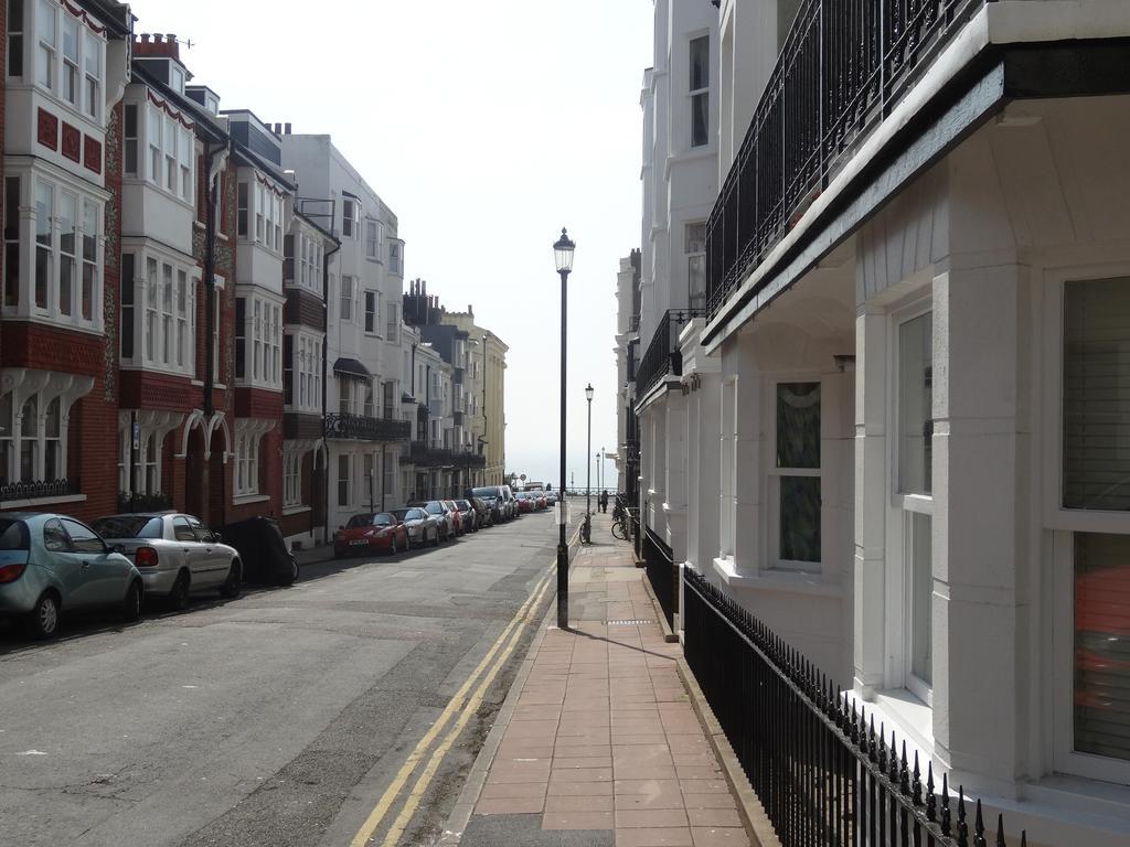 Burlington Beach Apartments Brighton Стая снимка