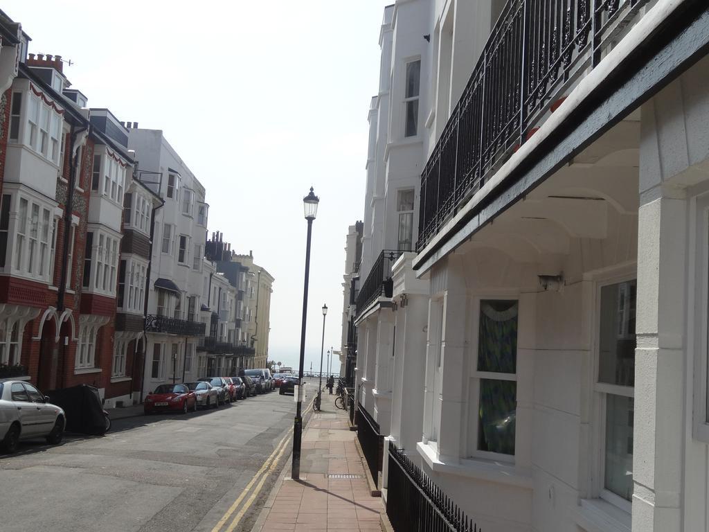 Burlington Beach Apartments Brighton Стая снимка