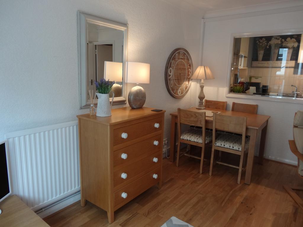 Burlington Beach Apartments Brighton Екстериор снимка